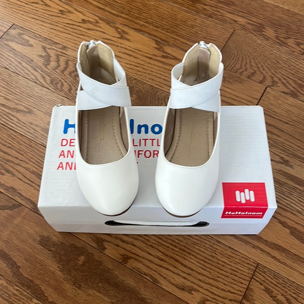 White flower girl shoes size 6 toddler